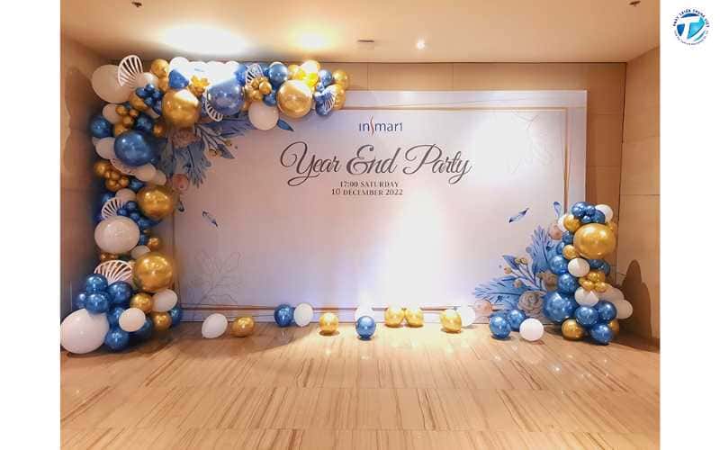 Thiết kế kích thước background tất niên công ty phù hợp 